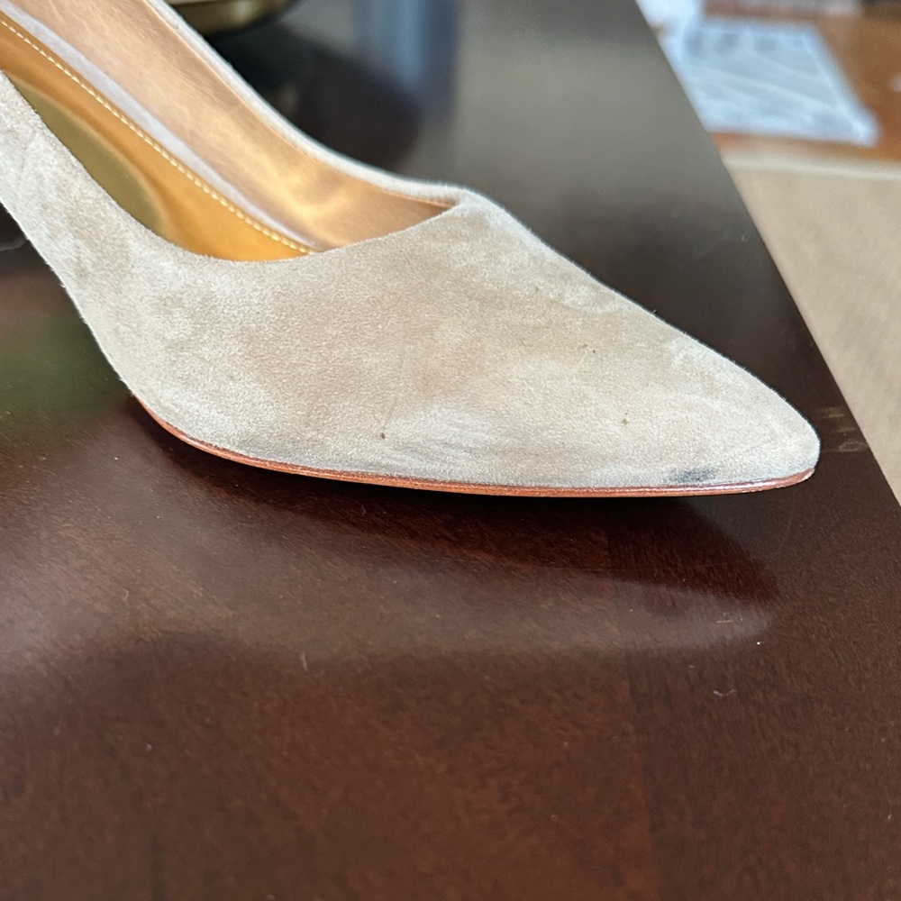 Coach Suede Pumps 7.5 - Picture 6 of 11